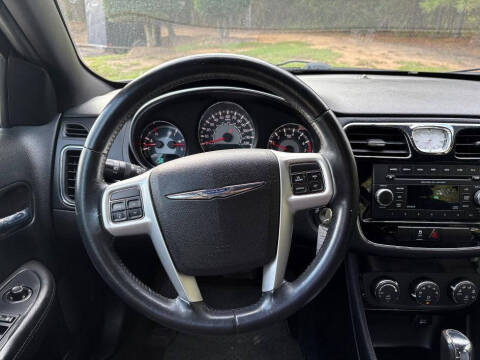 2013 Chrysler 200 Touring