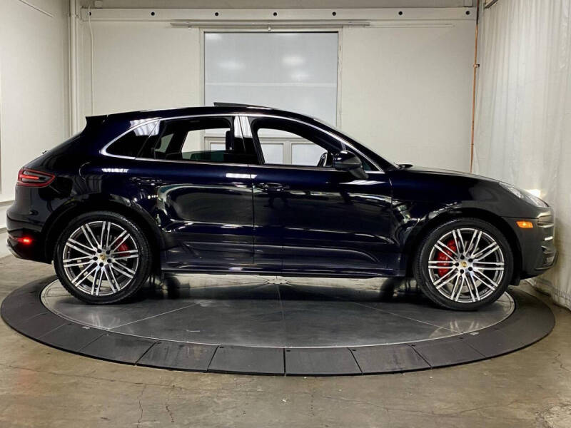 2015 Porsche Macan Turbo