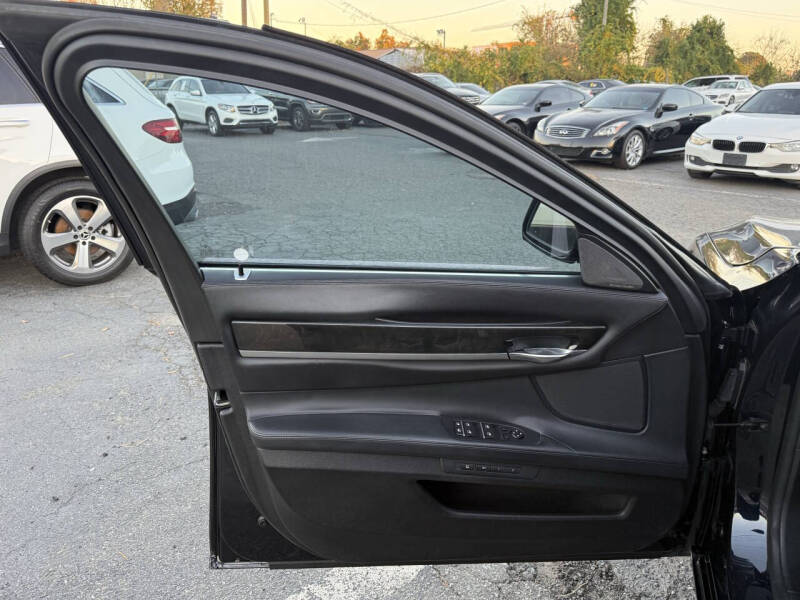 2015 BMW 7 Series 750i