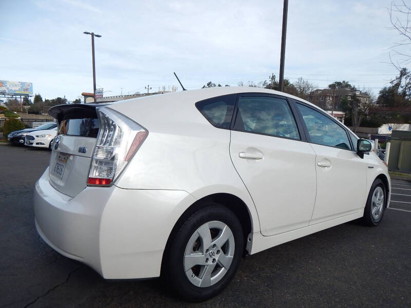 2011 Toyota Prius Two