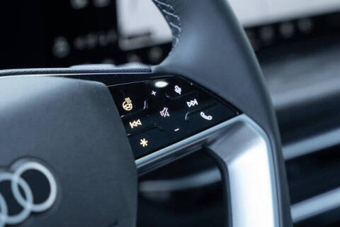 2025 Audi Q5 quattro Prestige TFSI