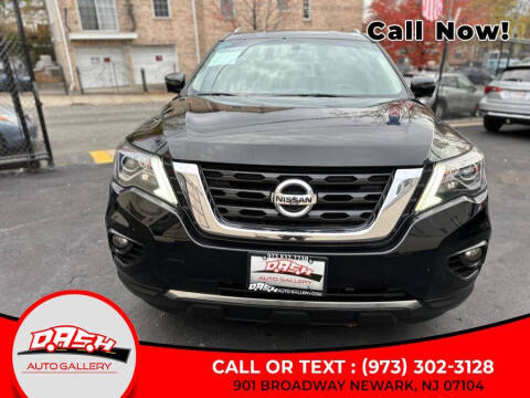 2020 Nissan Pathfinder SL