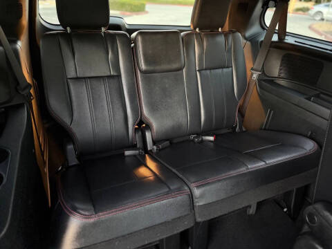 2014 Dodge Grand Caravan R/T