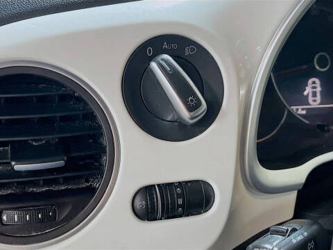 2018 Volkswagen Beetle 2.0T SE