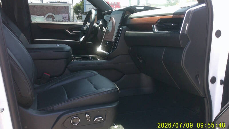 2025 GMC Yukon XL Denali