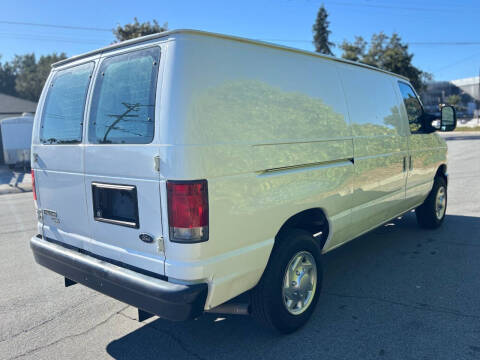 2014 Ford E-Series E-150