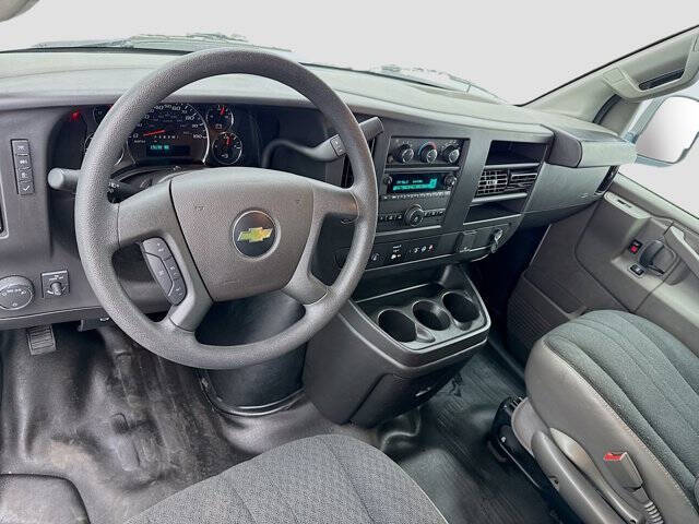 2024 Chevrolet Express 2500