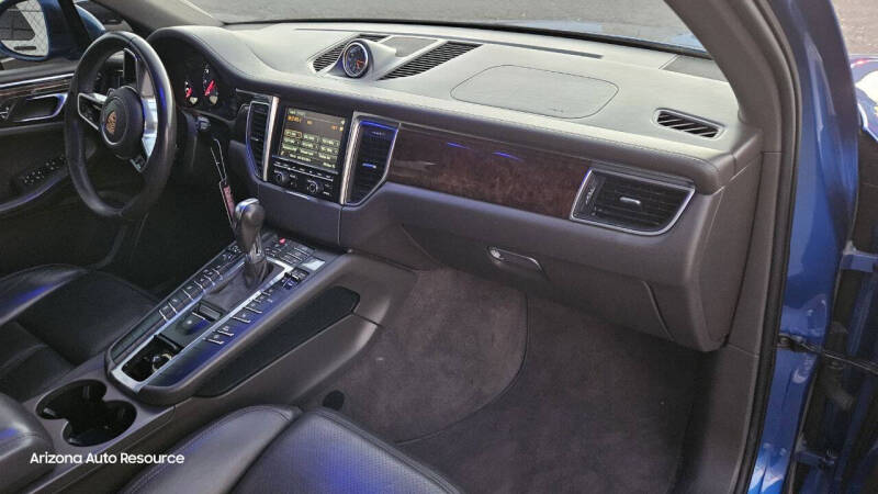 2015 Porsche Macan S