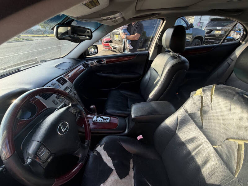 2005 Lexus ES 330