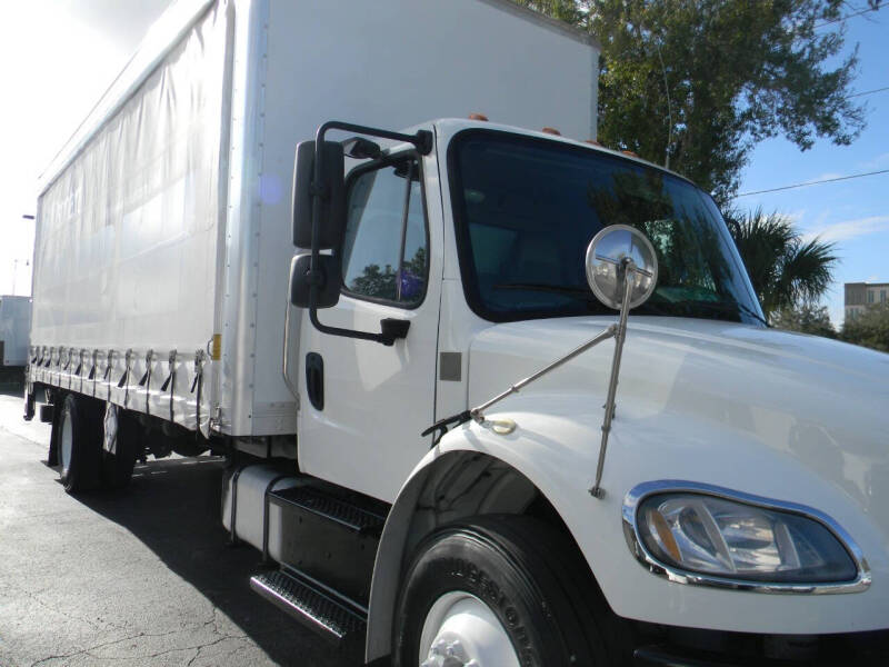 2019 Freightliner M2 106