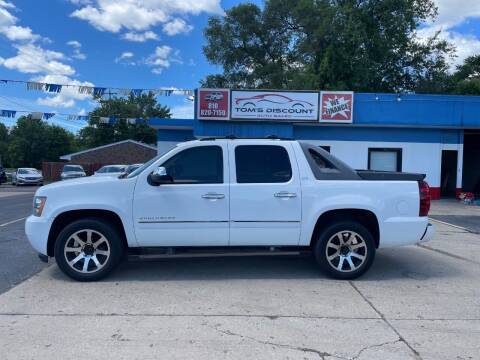 2011 Chevrolet Avalanche for sale at Tom's Discount Auto Sales in Flint MI