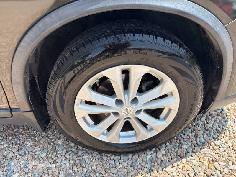 2017 Nissan Rogue SV