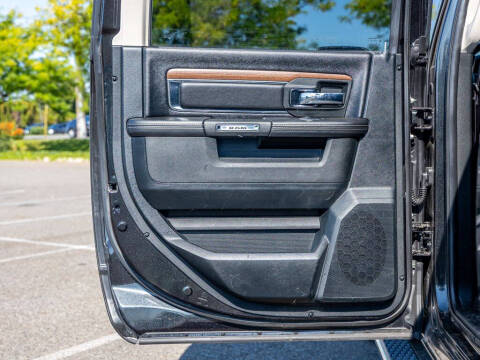 2017 RAM 1500 Laramie