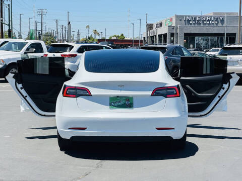 2018 Tesla Model 3 Mid Range
