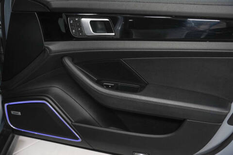 2022 Porsche Panamera Platinum Edition