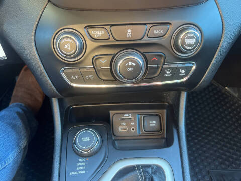 2018 Jeep Cherokee Tech Connect