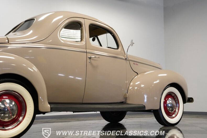 1940 Ford Deluxe