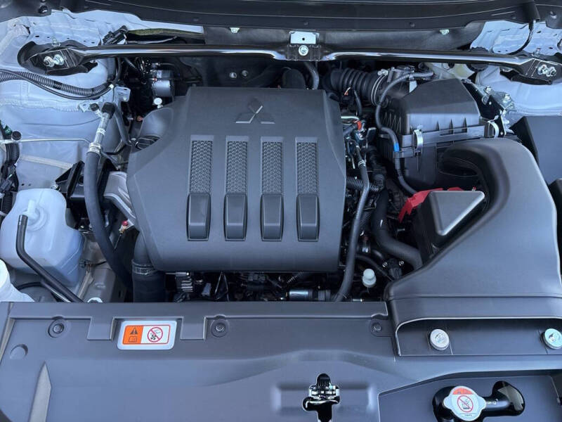 2026 Mitsubishi Eclipse Cross ES