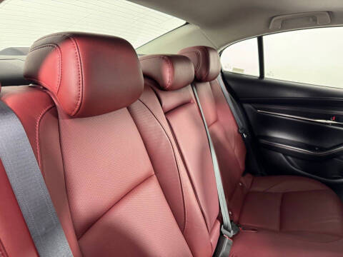 2025 Mazda Mazda3 Sedan 2.5 S Carbon Edition