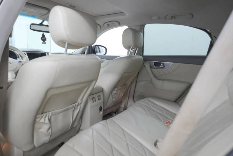 2009 Infiniti FX35