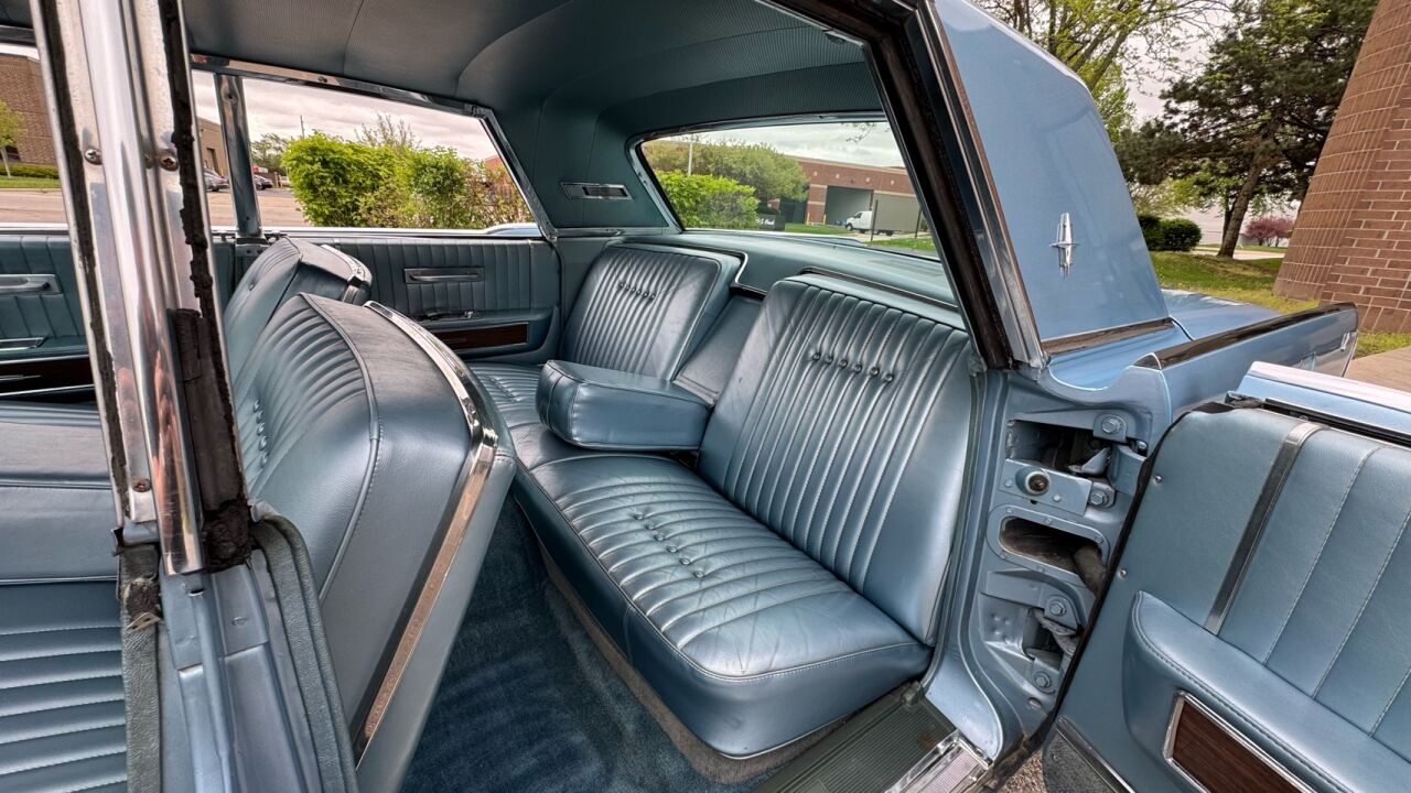 1964 Lincoln Continental 3