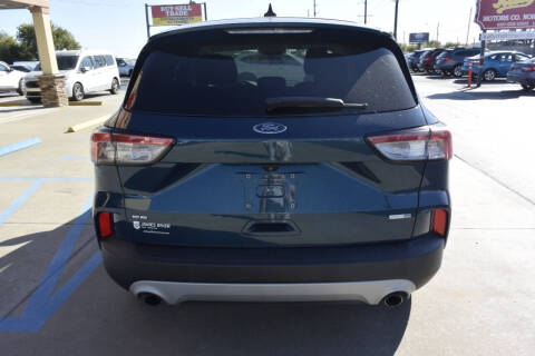 2020 Ford Escape SE