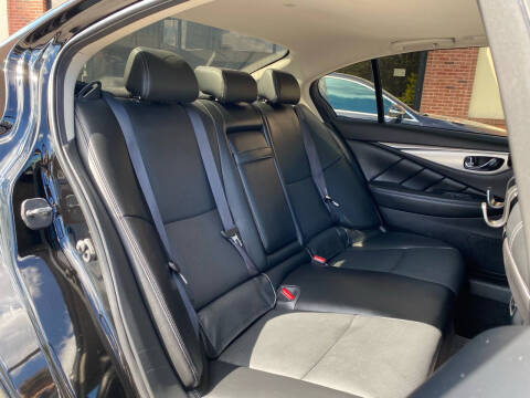 2022 Infiniti Q50 Luxe