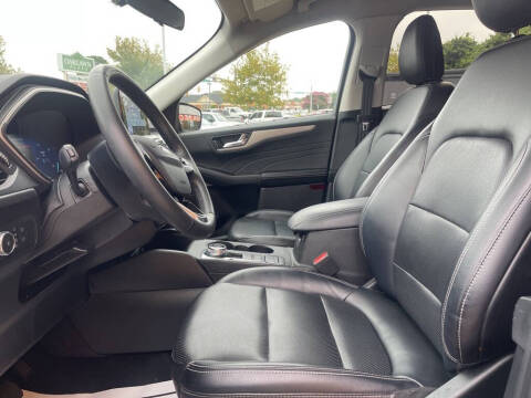 2022 Ford Escape Hybrid SEL