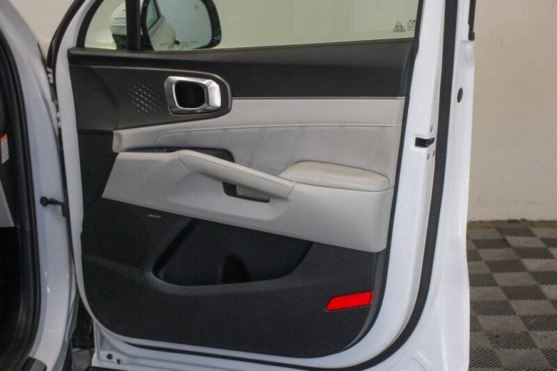 2023 Kia Sorento Plug-In Hybrid SX Prestige