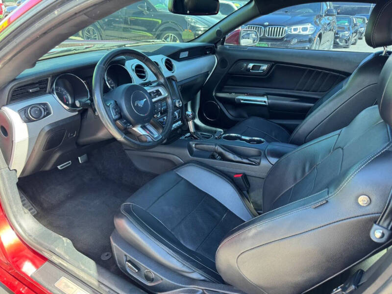 2015 Ford Mustang