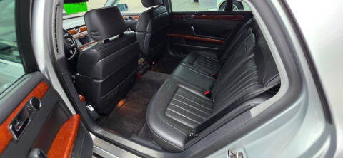 2005 Volkswagen Phaeton V8