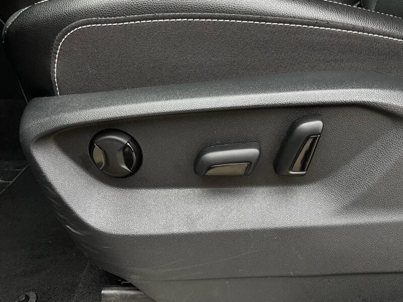 2025 Volkswagen Atlas SE 4Motion