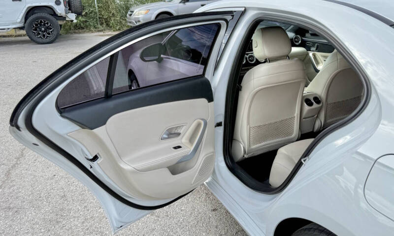 2020 Mercedes-Benz A-Class A 220