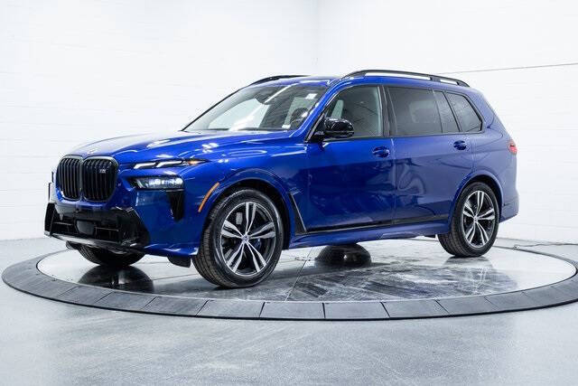 2023 BMW X7 M60i