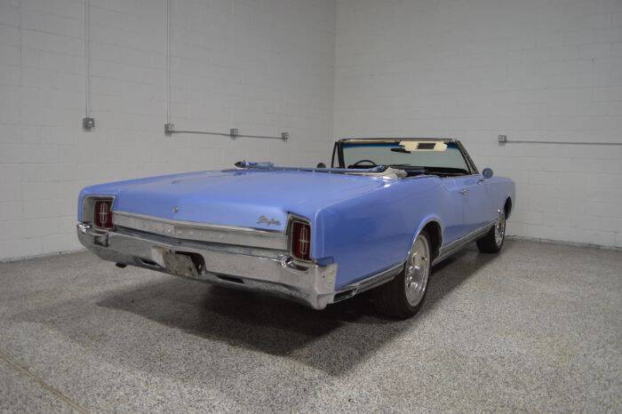 1965 Oldsmobile Starfire