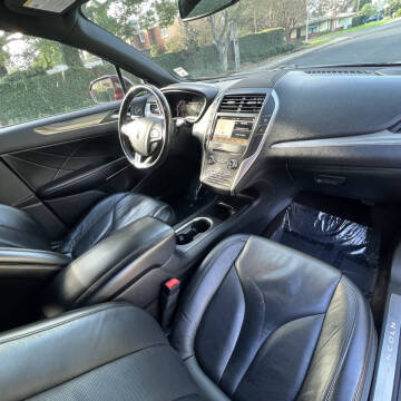 2017 Lincoln MKC Select