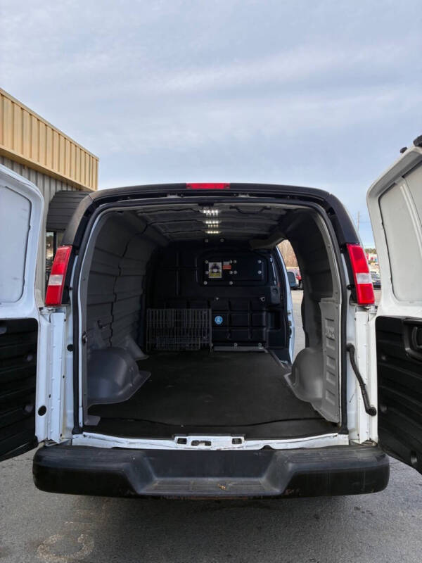 2017 Chevrolet Express 2500
