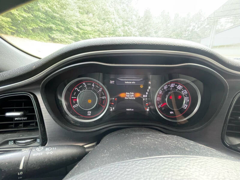 2015 Dodge Challenger SXT