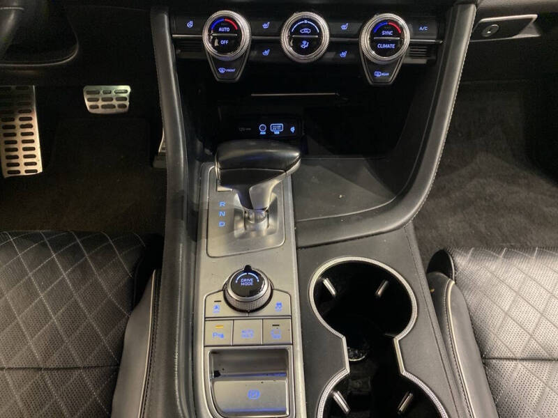2020 Genesis G70