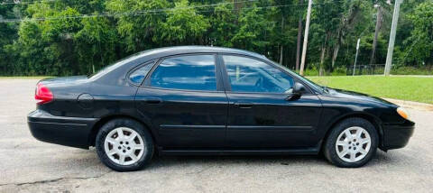 2006 Ford Taurus SE