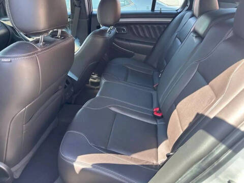 2019 Ford Taurus SEL