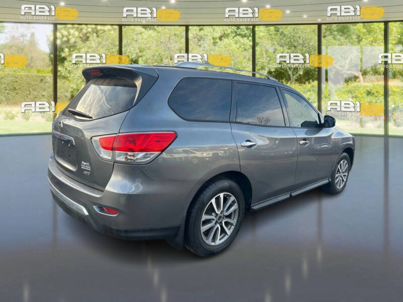 2015 Nissan Pathfinder SL