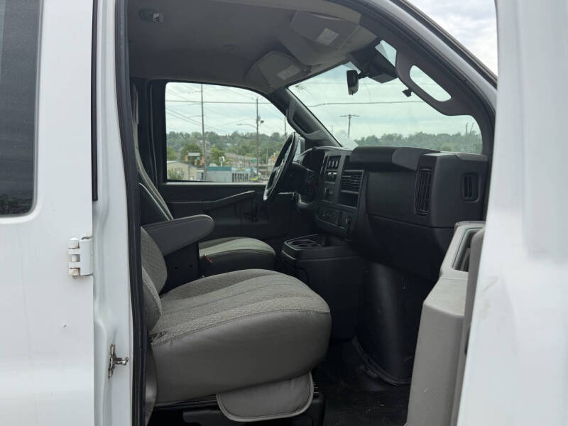 2020 Chevrolet Express 2500