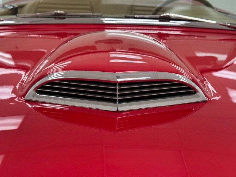 1957 Ford Thunderbird