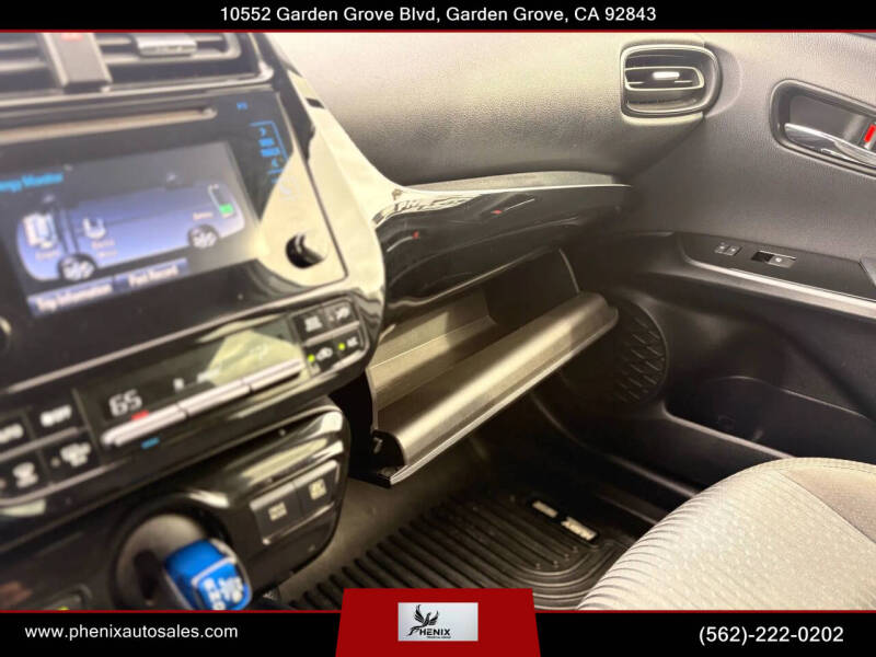 2016 Toyota Prius Two