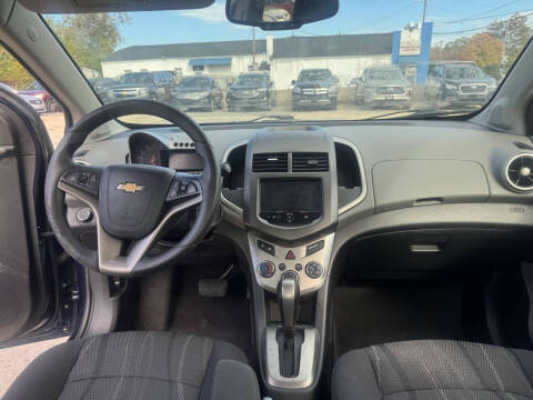 2016 Chevrolet Sonic LT Auto