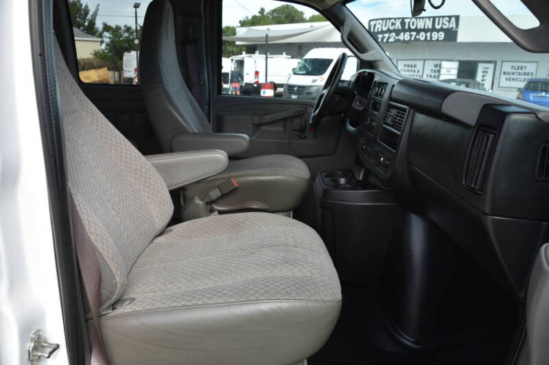 2017 Chevrolet Express LS 2500