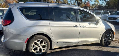 2018 Chrysler Pacifica Touring L Plus