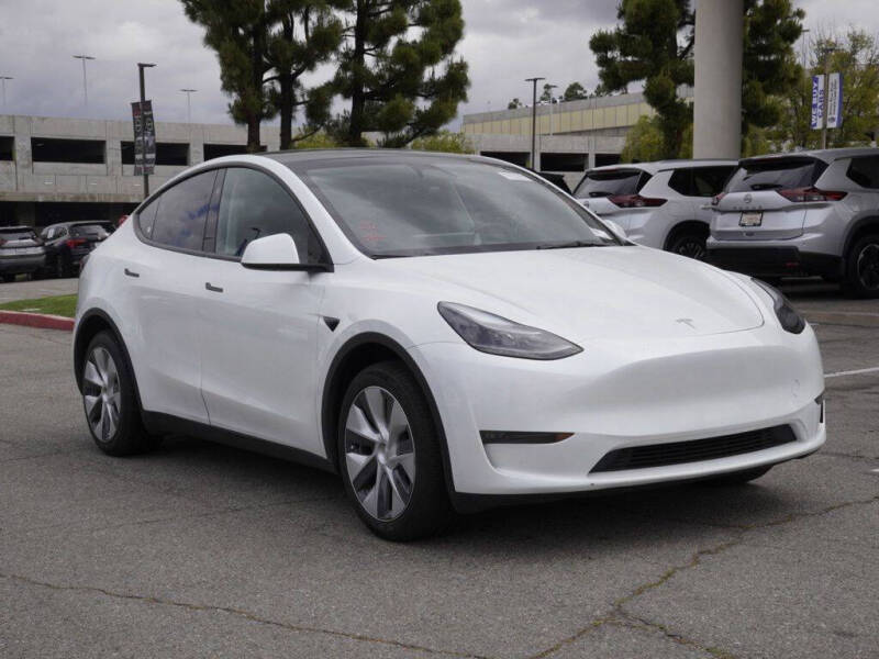 2023 Tesla Model Y Long Range