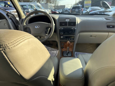 2004 Infiniti I35
